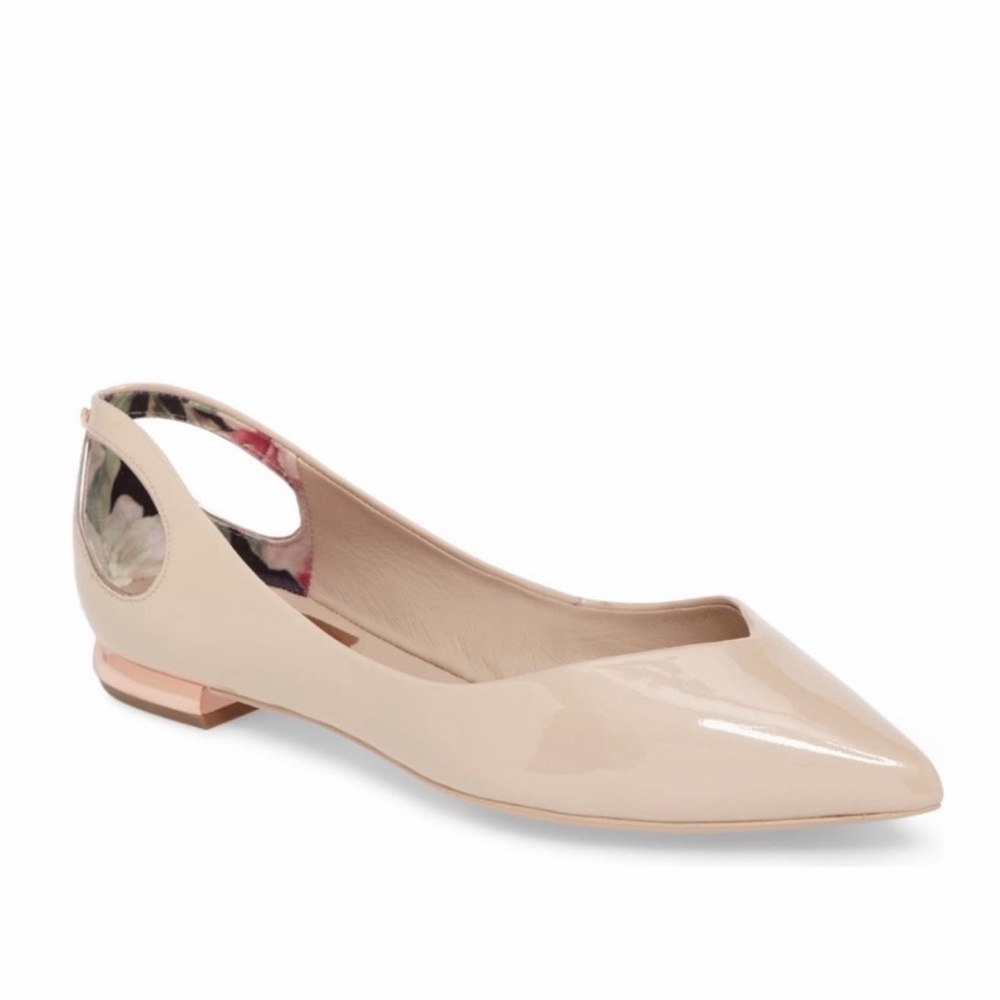 TED BAKER LONDON Dabih Cutout Pointy Toe Flat 39.5